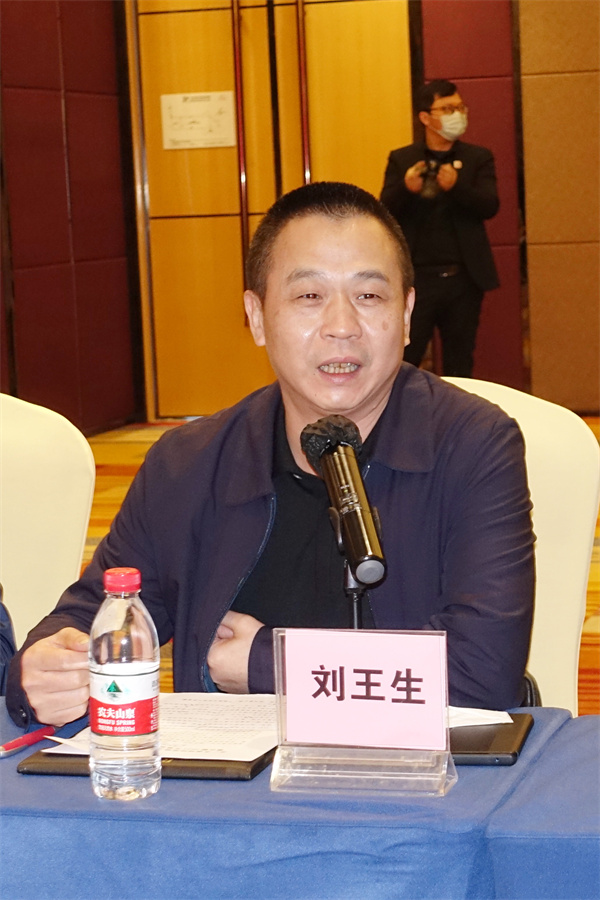 佛山市住房和城乡建设局党组成员、总工程师刘王生致辞.jpg