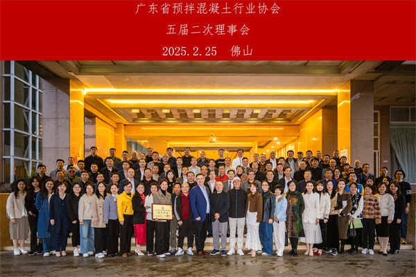 合影留念.jpg